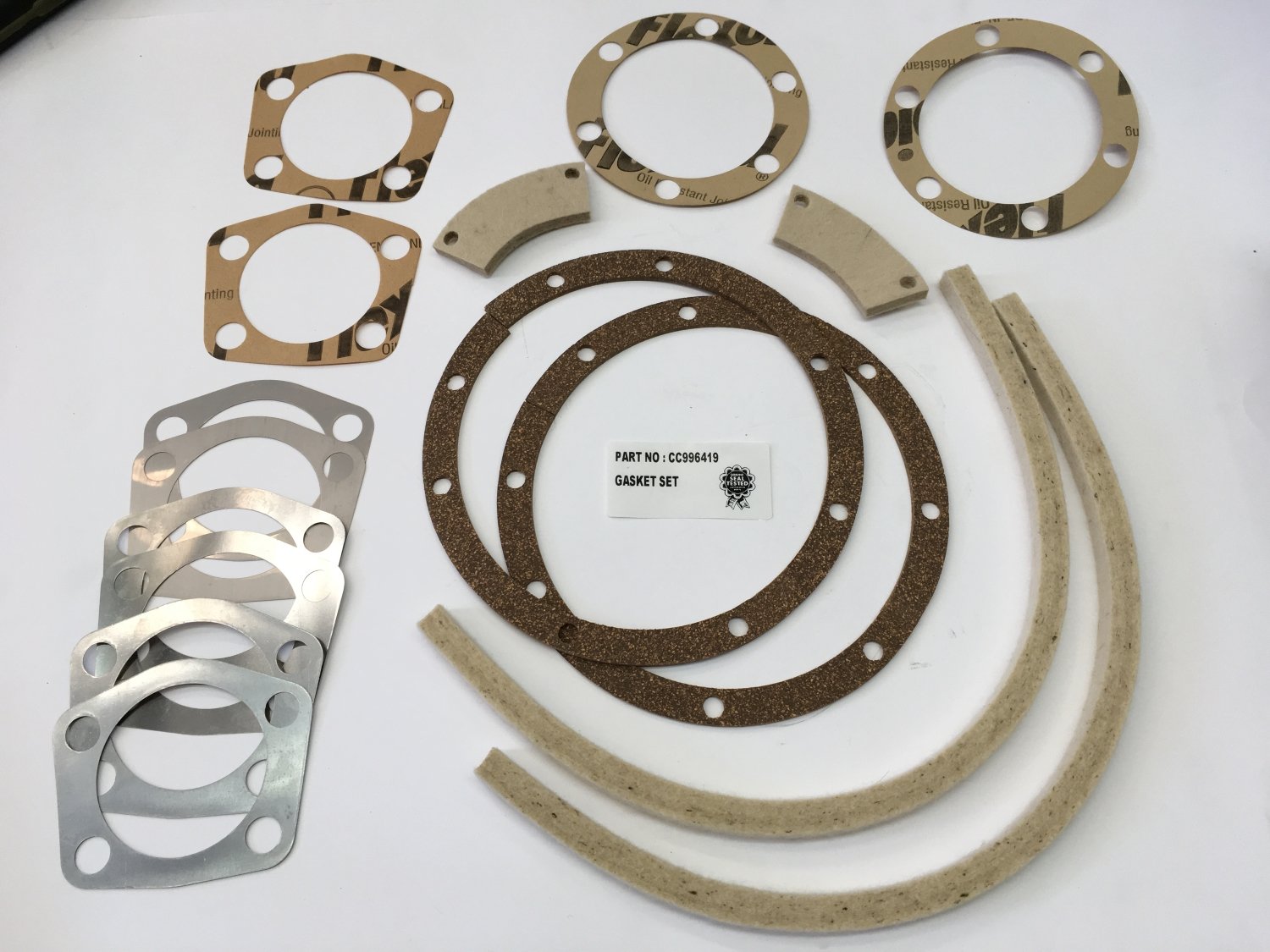 GASKET and SHIM SET, front axle steering knuckle flange Desmet Jeepparts