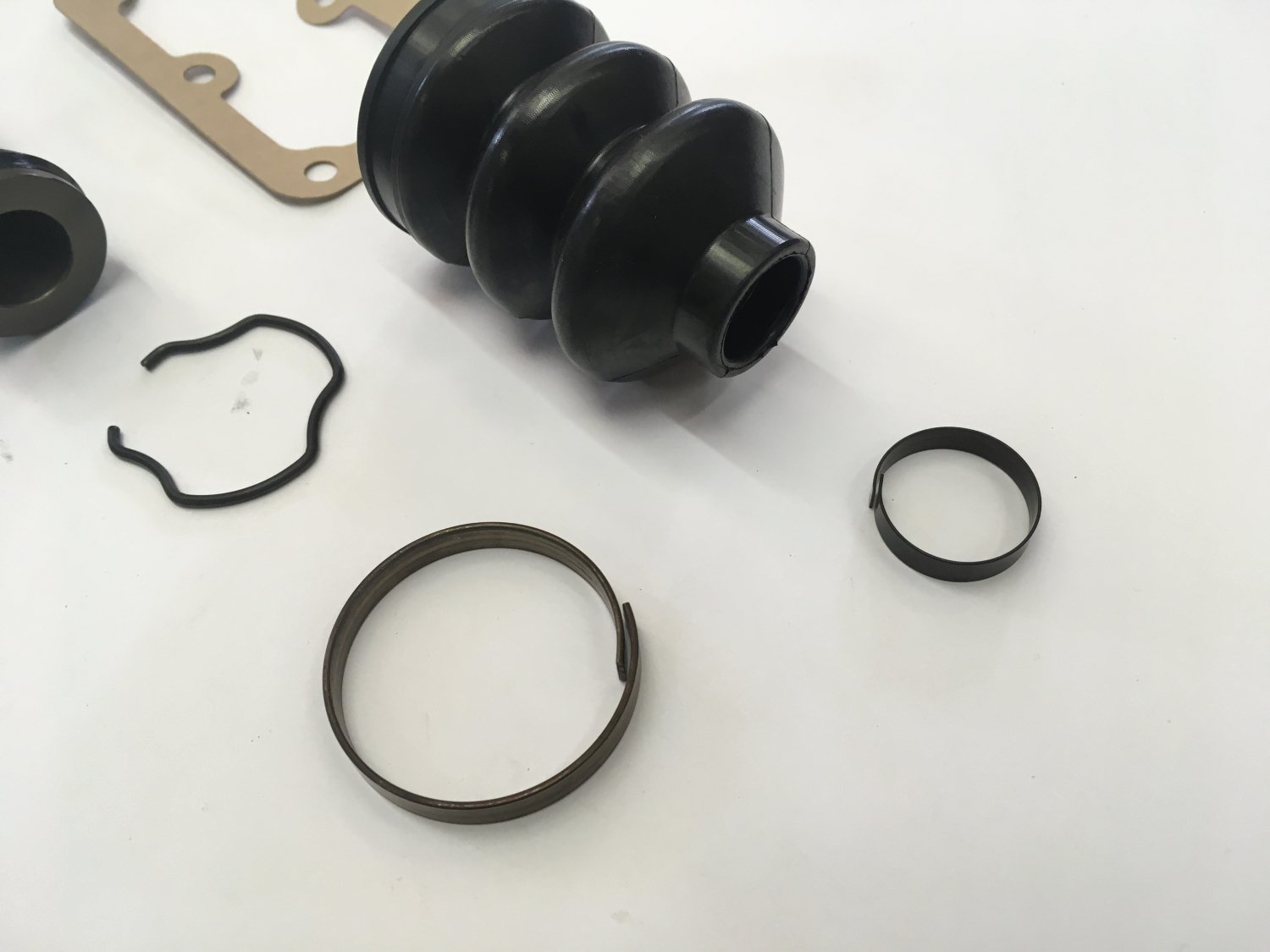 KIT, master cylinder repair (Dodge) Desmet Jeepparts