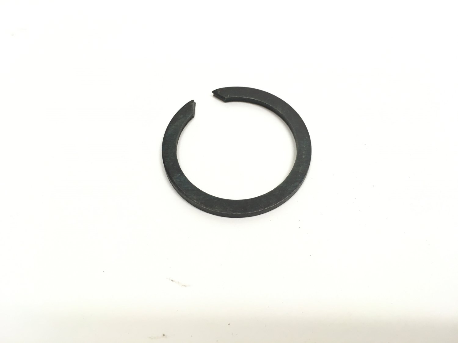 SNAP RING, transmission main shaft Desmet Jeepparts