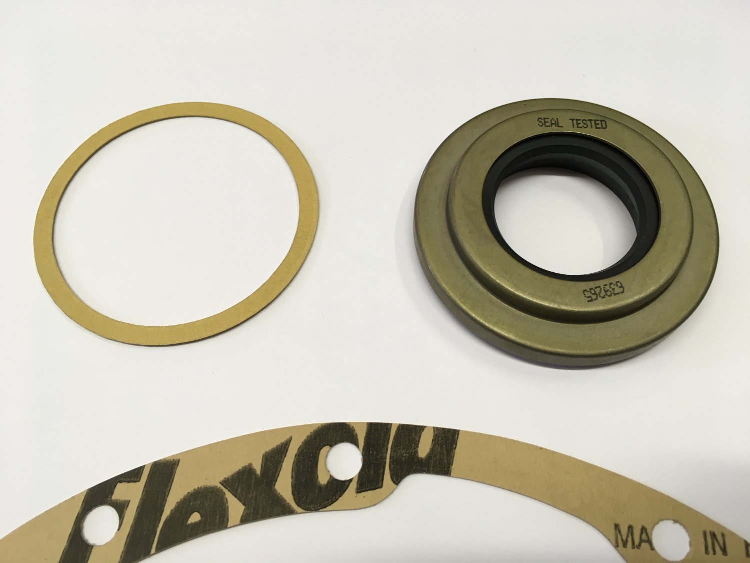 KIT, front axle gaskets and seals Desmet Jeepparts