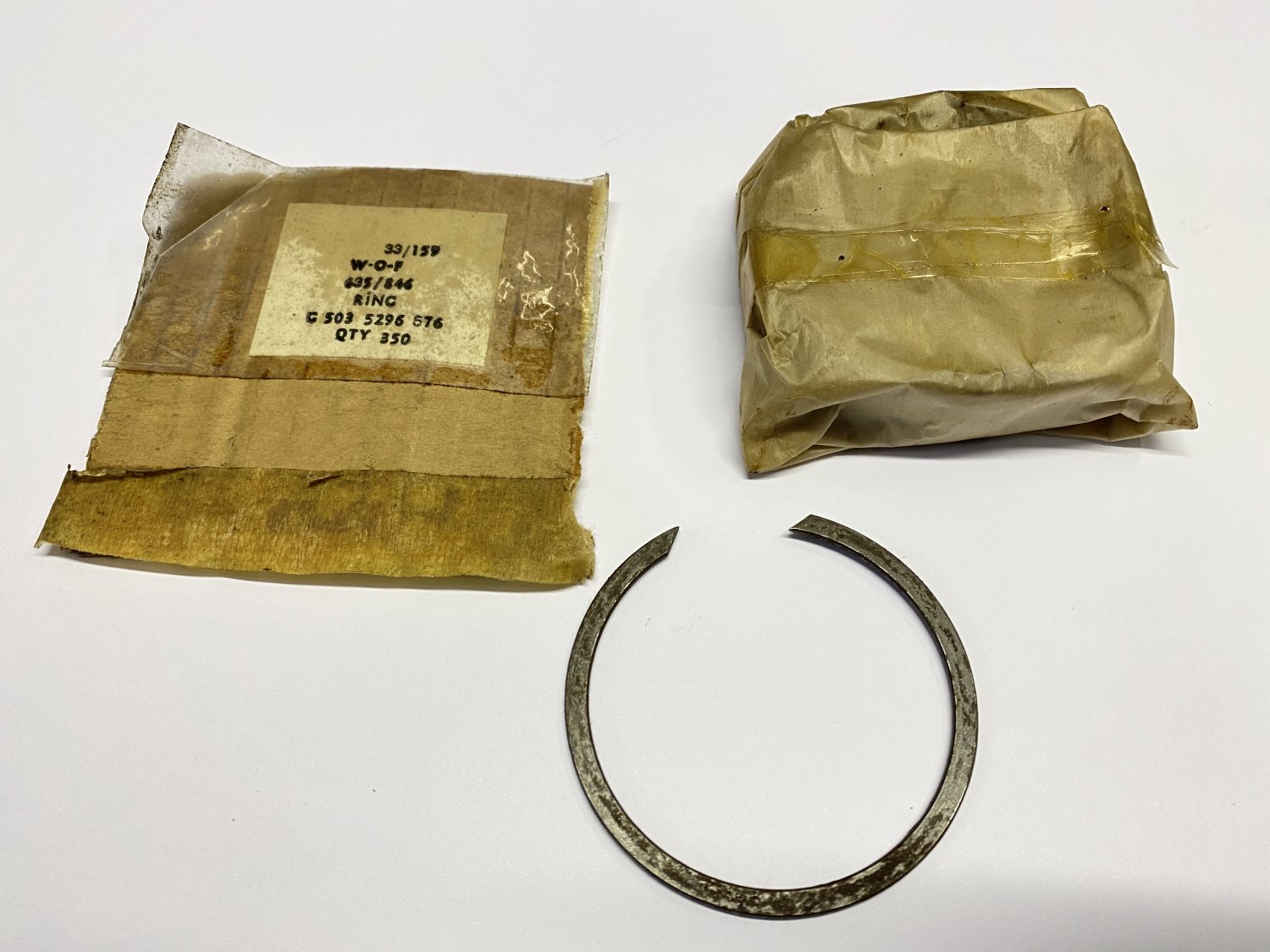 SNAP RING, transmission main drive gear bearing Desmet Jeepparts