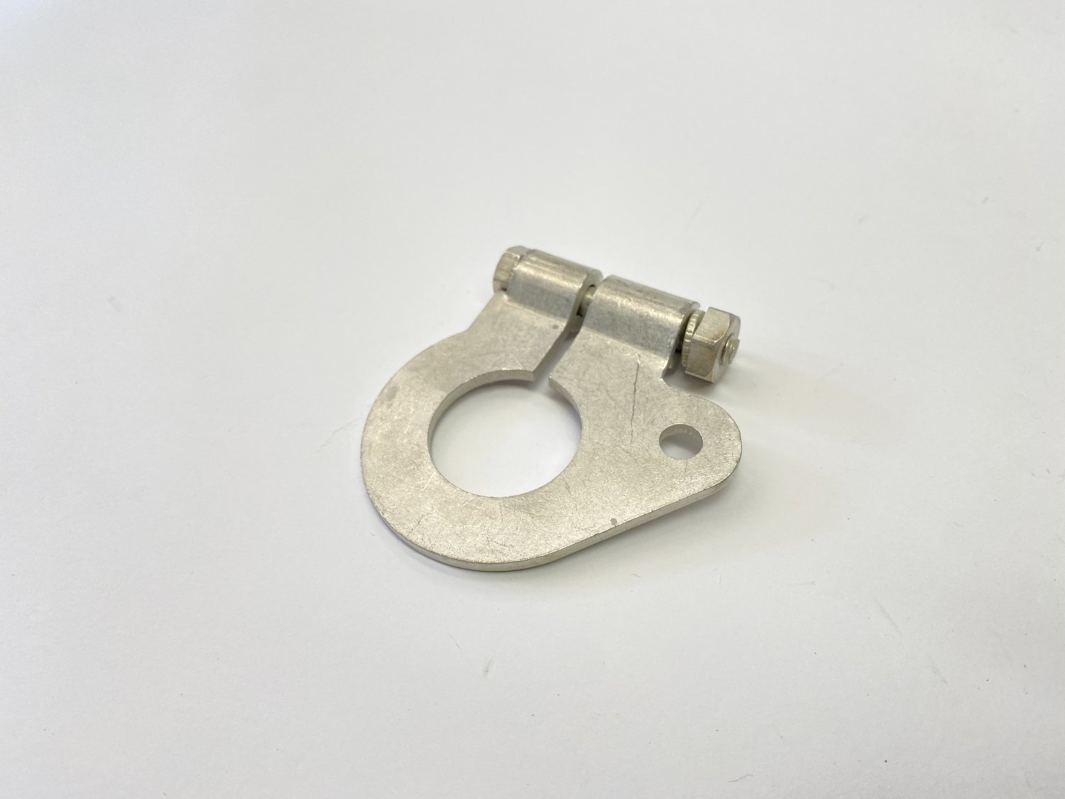 Distributor fixing plate Desmet Jeepparts