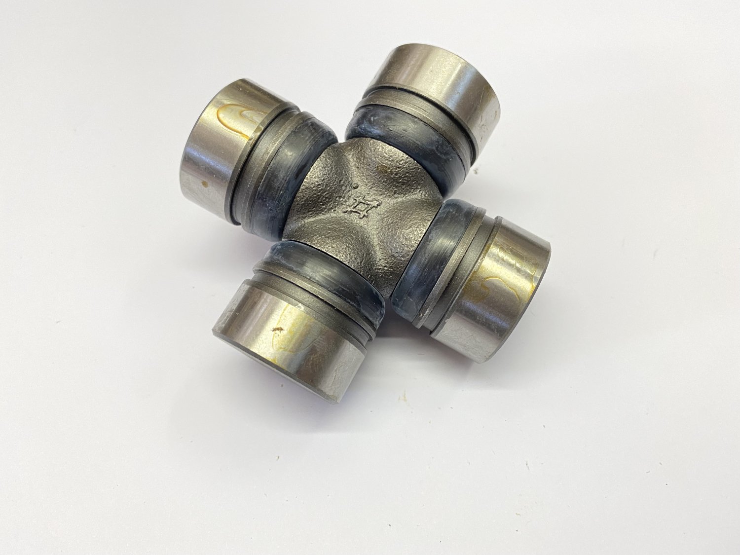 UNIVERSAL JOINT (small type) Desmet Jeepparts
